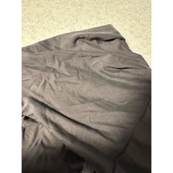 🌸3/$15🌸Charcoal Gray Silky Feel Camisole with Adjustable Straps sz M - Picture 3 of 4